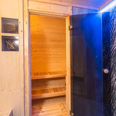 App With Jacuzzi & Ev Charging Near Ljubljana, Bled Apartament